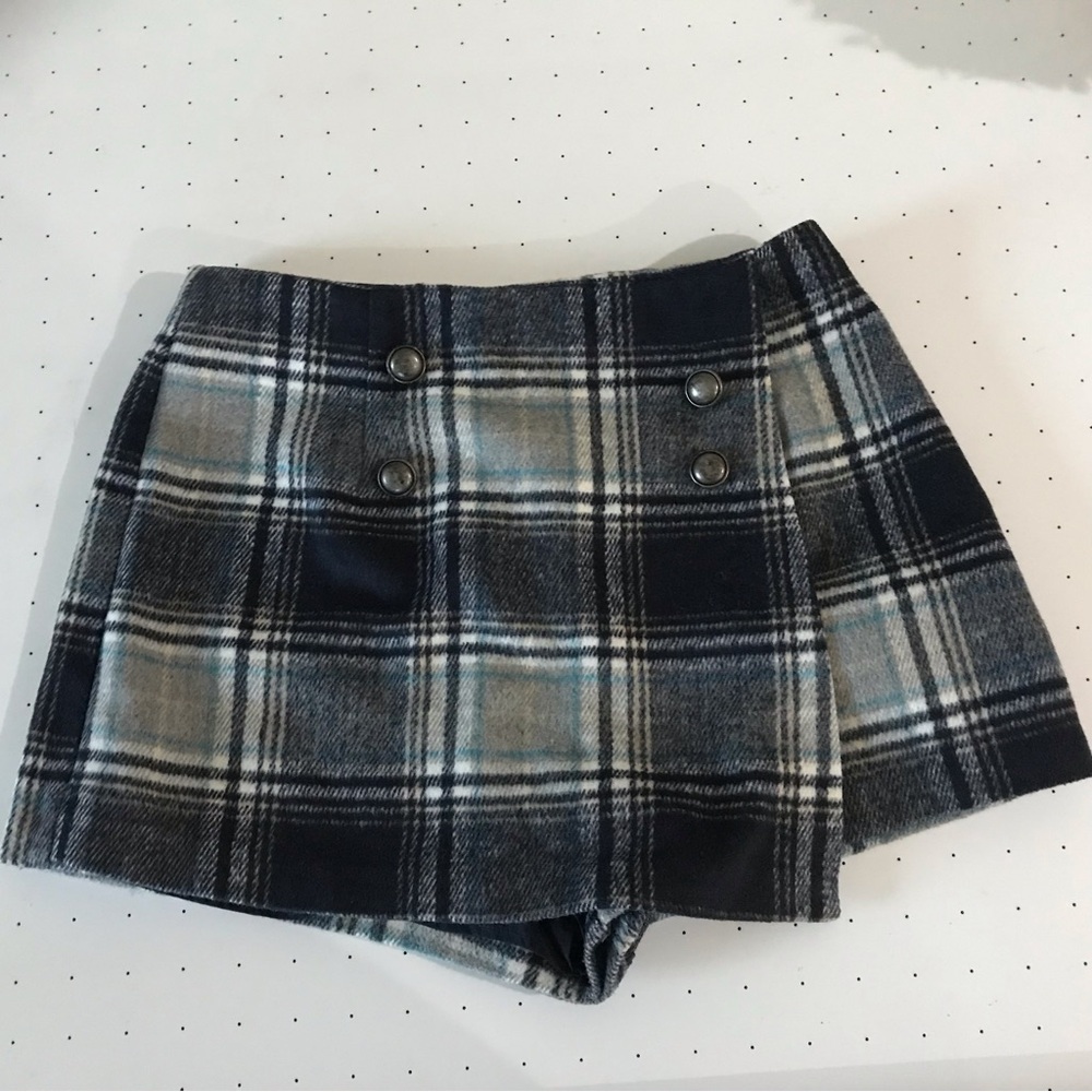 Forever 21 Blue/white Skort Small zipper on the back